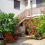 Little App - Magical Surrounding Apartament *